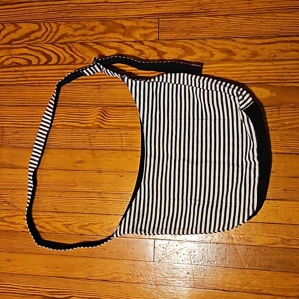 Thirty-one Retro Metro Hobo Crossbody
